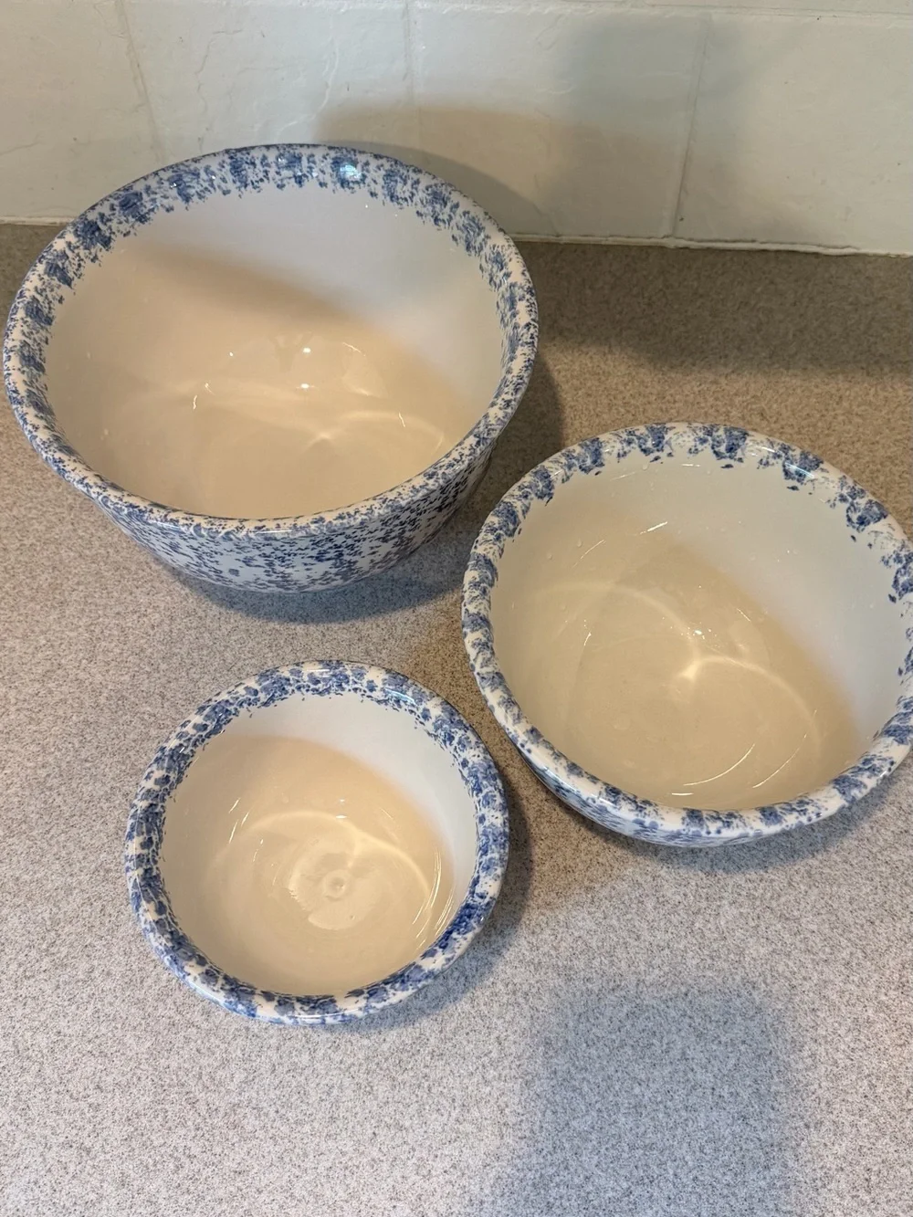 William Sonoma Vintage Nesting Bowl Set-Blue & White Sponge paint-heavy ceramic
